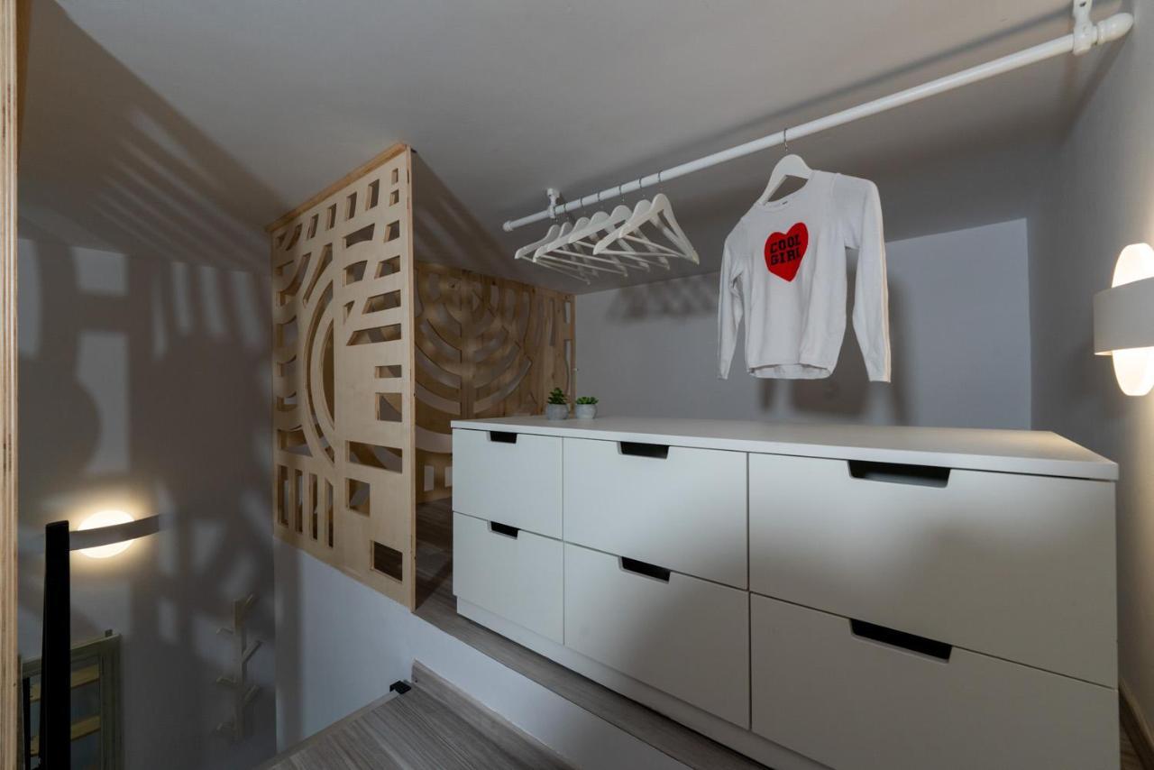 Central Suites Aegina 1 Zewnętrze zdjęcie